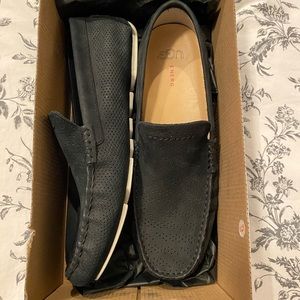 Treadlite by Ugg Men’s Black Loafers